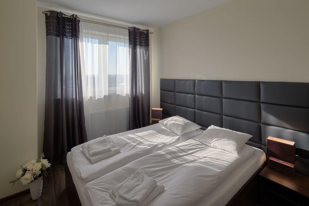 City Aparthotel Ochota Varsovia Habitación foto