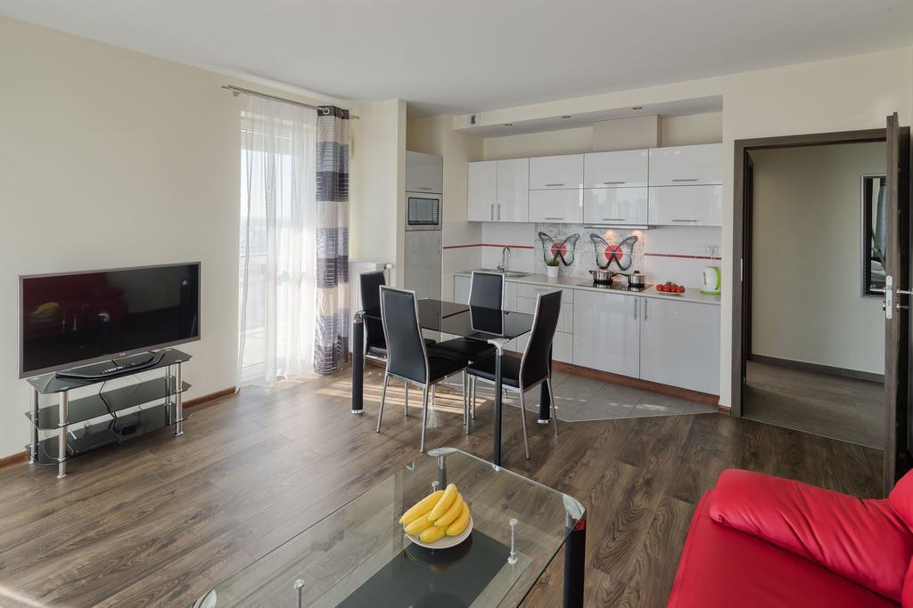 City Aparthotel Ochota Varsovia Habitación foto