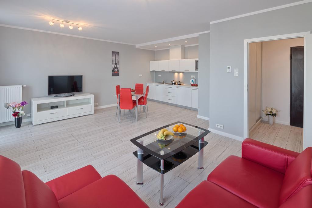 City Aparthotel Ochota Varsovia Habitación foto