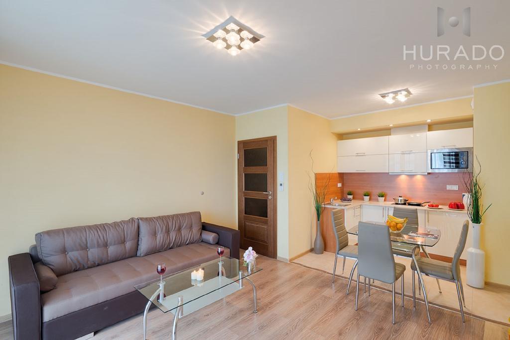 City Aparthotel Ochota Varsovia Habitación foto